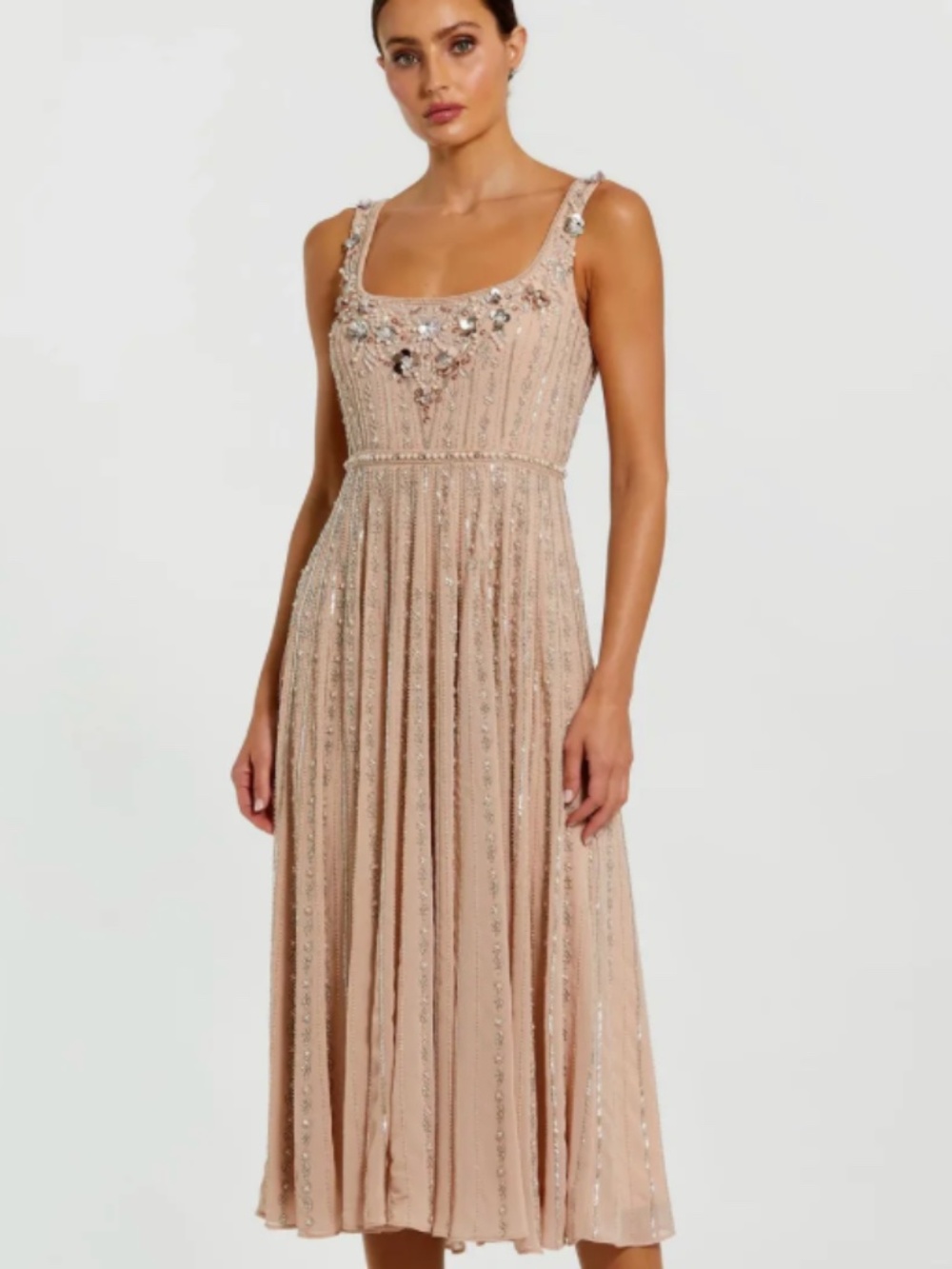 Mac Duggal sz. 8 Sleeveless embellished rose midi dress